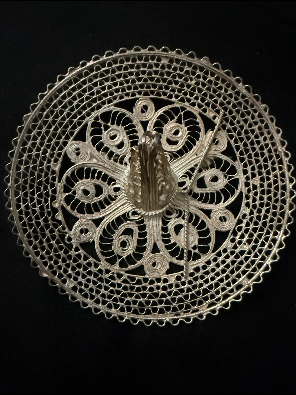 Vintage Mexican sombrero sterling Silver Filigree‎ Round Brooch